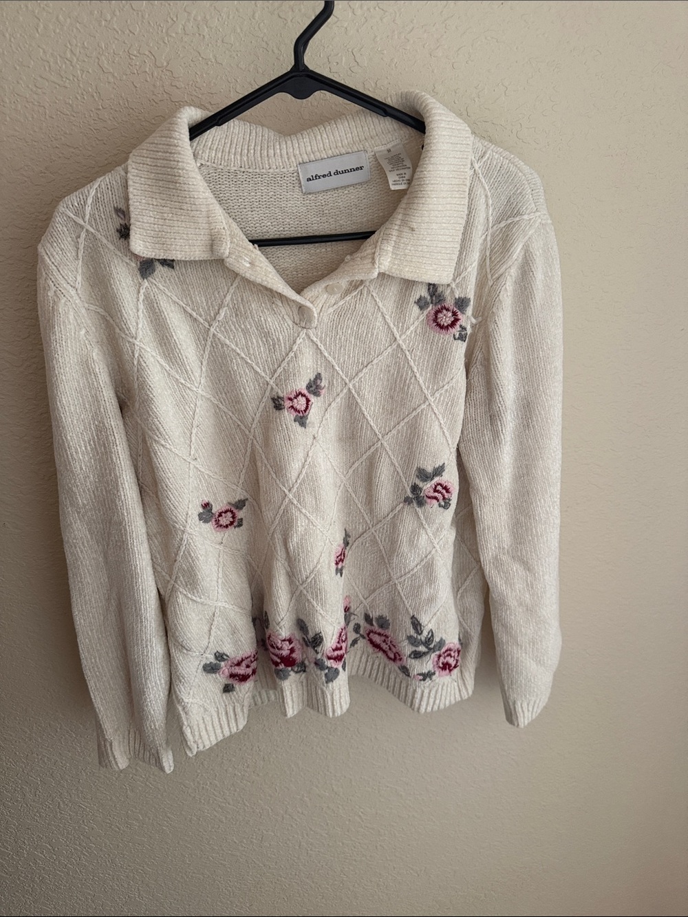 Alfred Dunner Cream V-Neck Polo Sweater with Pink Floral Accents